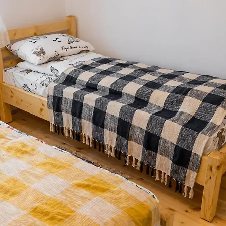 Holiday home Bucuria Muntilor Arada